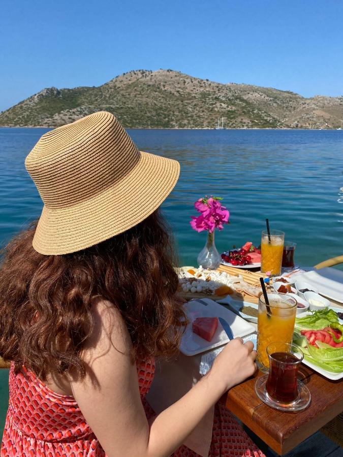 Melisa Hotel Bozburun Bagian luar foto