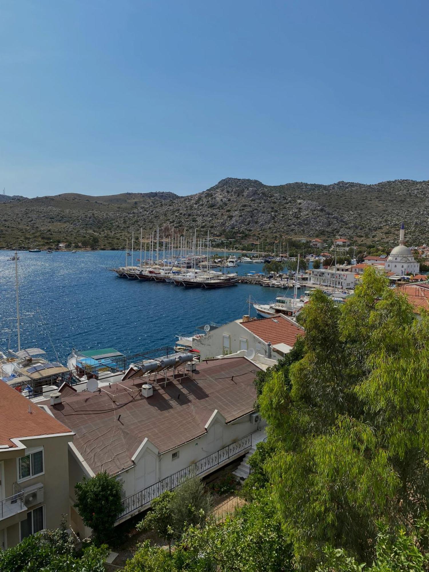 Melisa Hotel Bozburun Bagian luar foto
